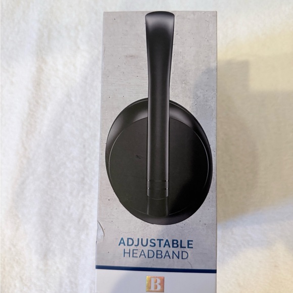 Brookstone Innovative Tech Box - Picture 4 of 5